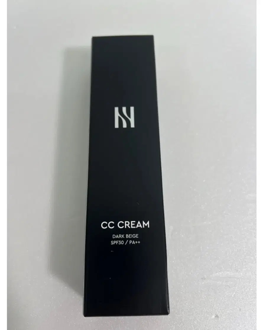 헤라옴므 cc크림 개당 5만원이 삽니다