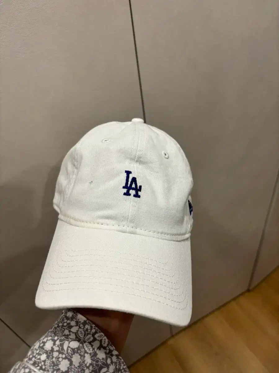 뉴에라 남녀공용 캡모자 판매