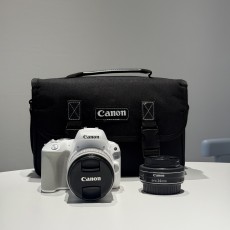 캐논 200d 화이트 바디 + 18-55mm 번들렌즈