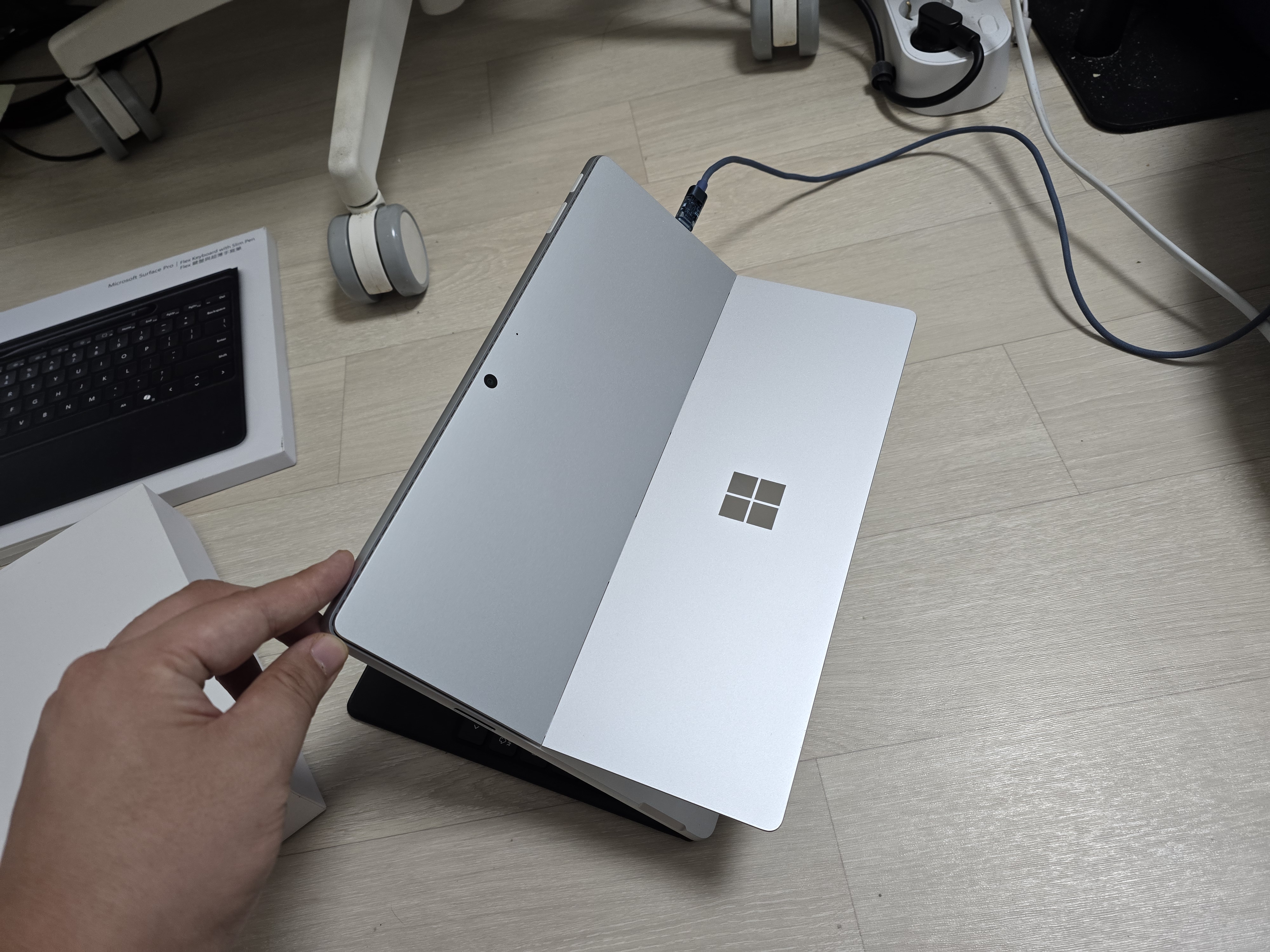 서피스 프로 11 스냅드레곤 32GB 2TB + 플렉스 키보드
